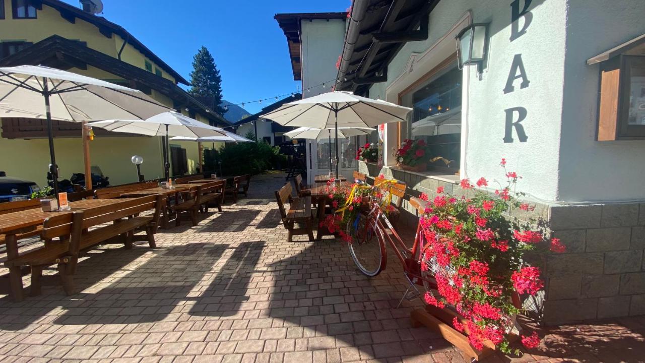 Casteluce Hotel Funivie Pinzolo Esterno foto