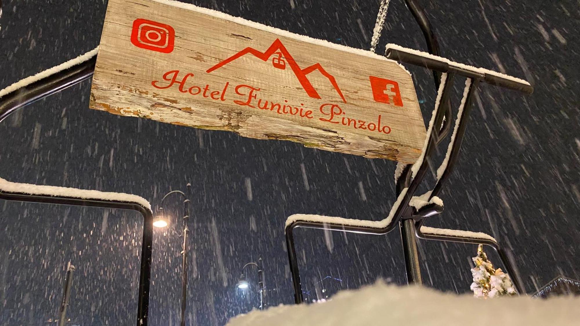 Casteluce Hotel Funivie Pinzolo Esterno foto