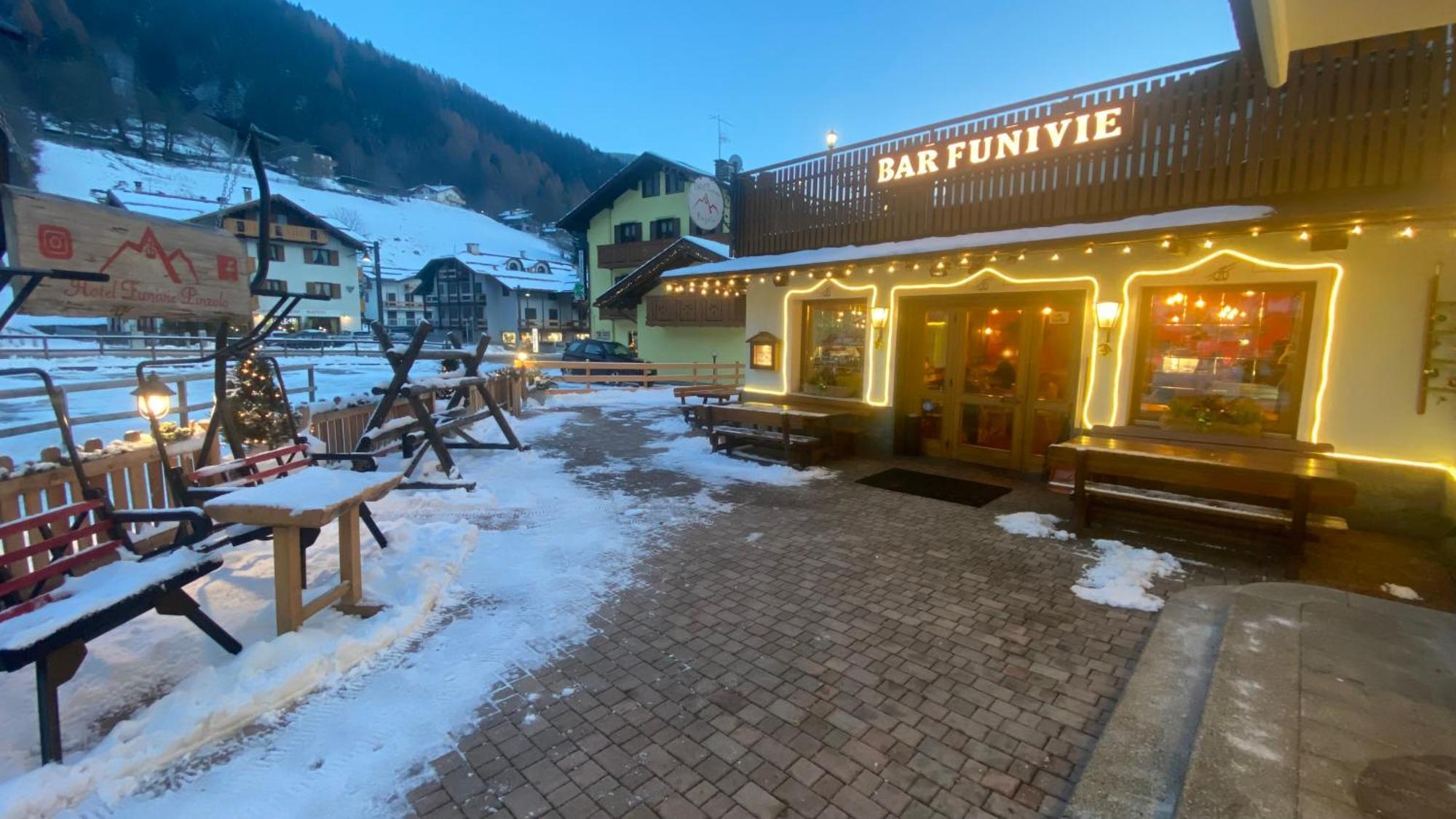 Casteluce Hotel Funivie Pinzolo Esterno foto