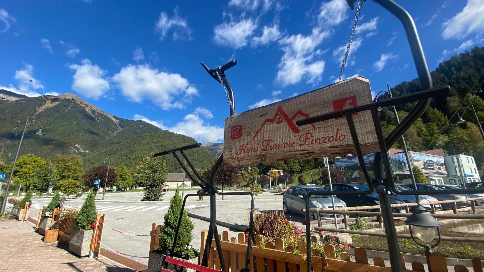 Casteluce Hotel Funivie Pinzolo Esterno foto