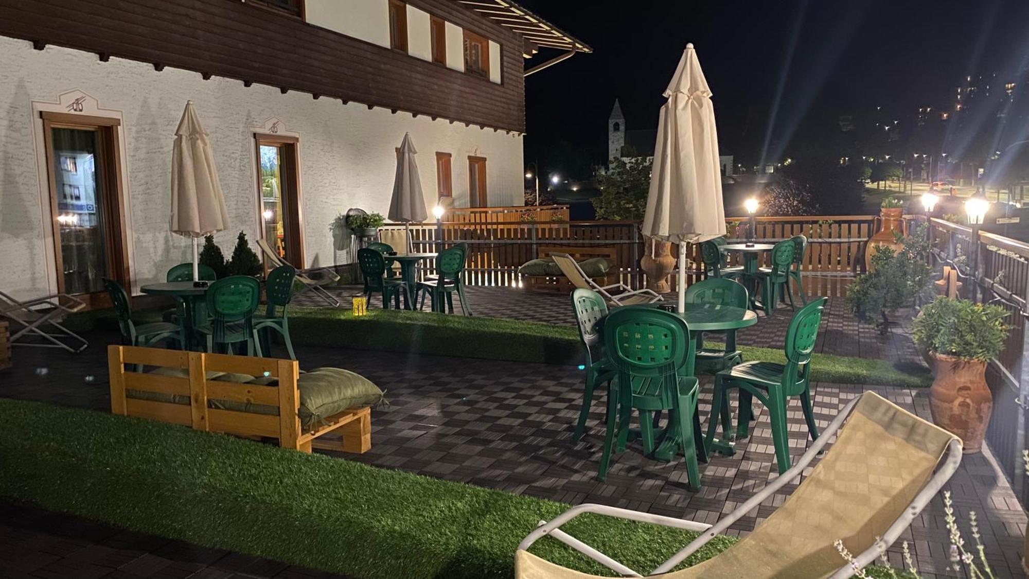 Casteluce Hotel Funivie Pinzolo Esterno foto