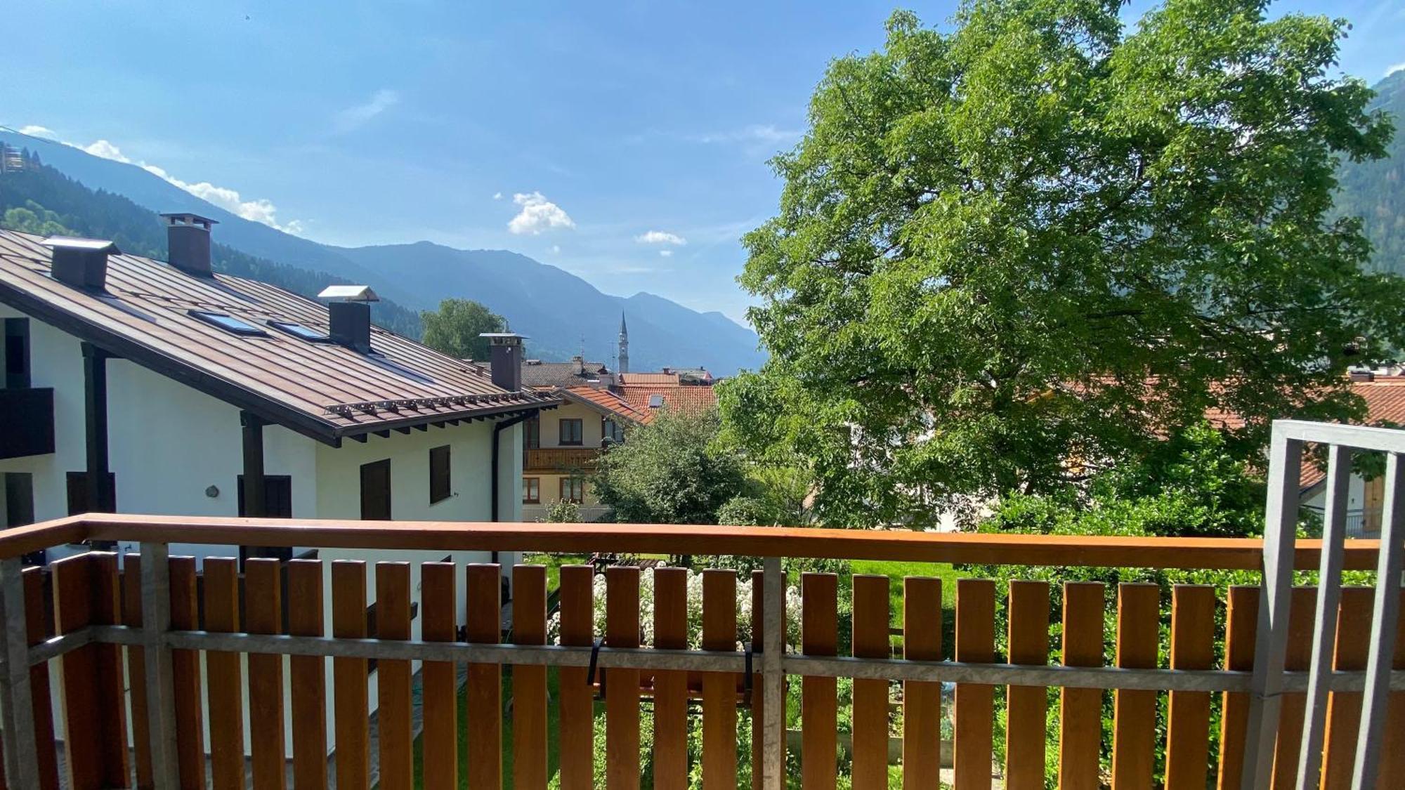 Casteluce Hotel Funivie Pinzolo Esterno foto