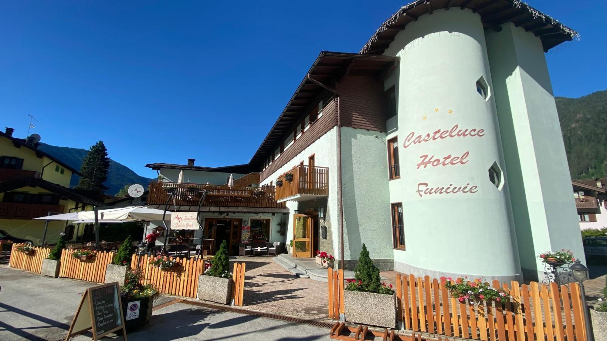 Casteluce Hotel Funivie Pinzolo Esterno foto