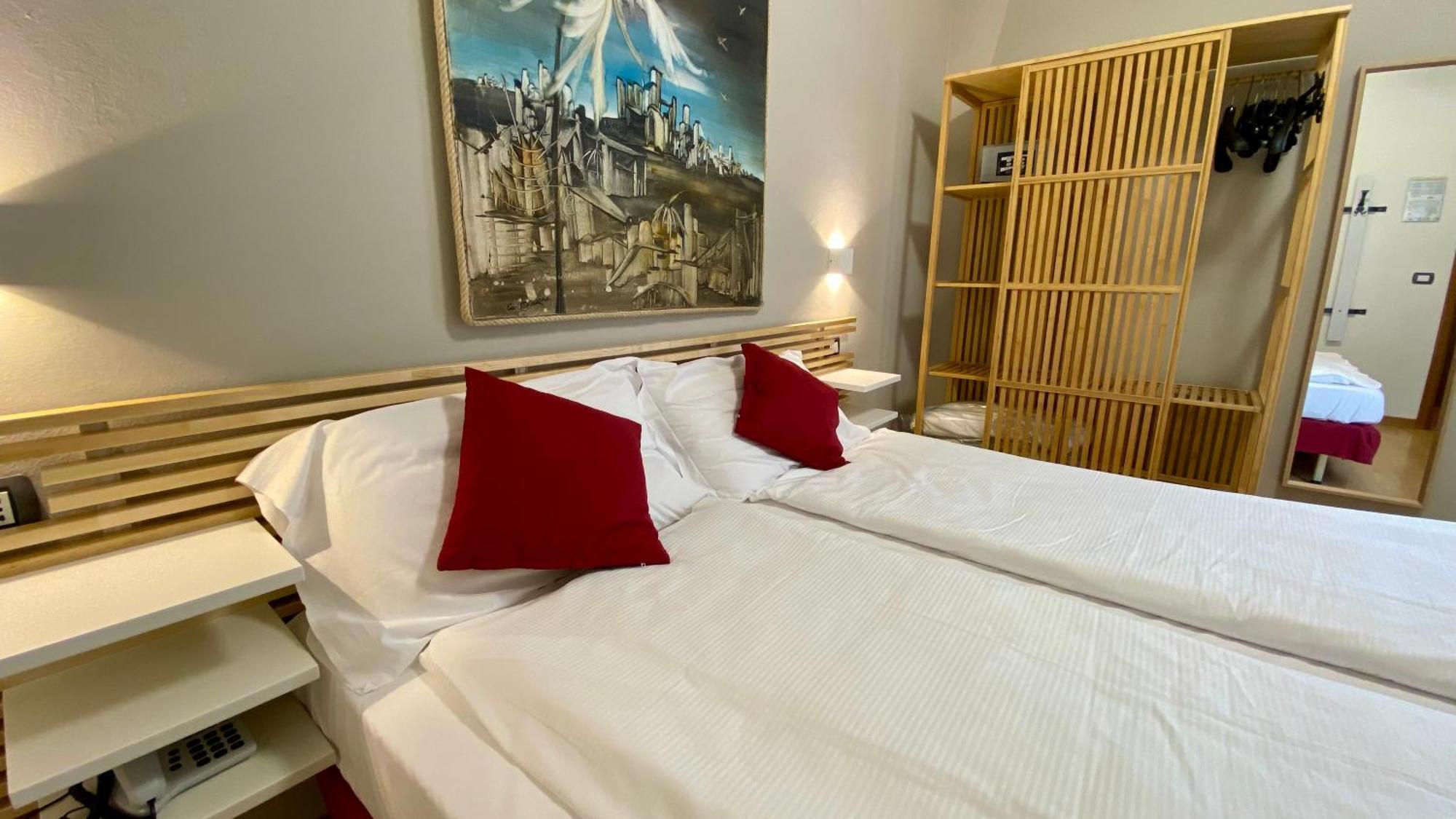 Casteluce Hotel Funivie Pinzolo Esterno foto